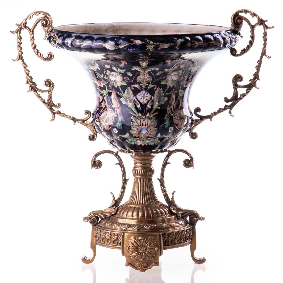 Porzellan mit Bronze Schale