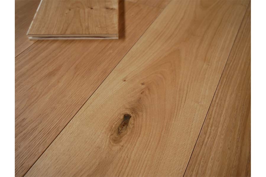 Parkett Eiche Landhausdiele, gebürstet, matt lackiert 14 x 190 x 1900 mm, Sortierung natur (2,888 m² / Paket)