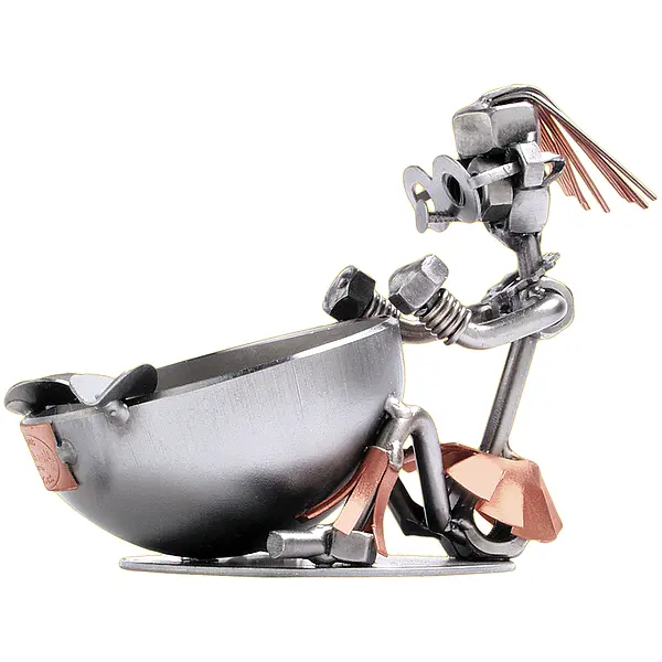 Schraubenfrau Bongospieler als Aschenbecher