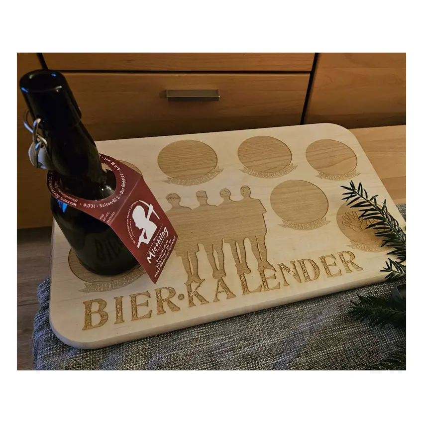 Bierkalender - Holztablett mit Gravur 43 x 29 cm