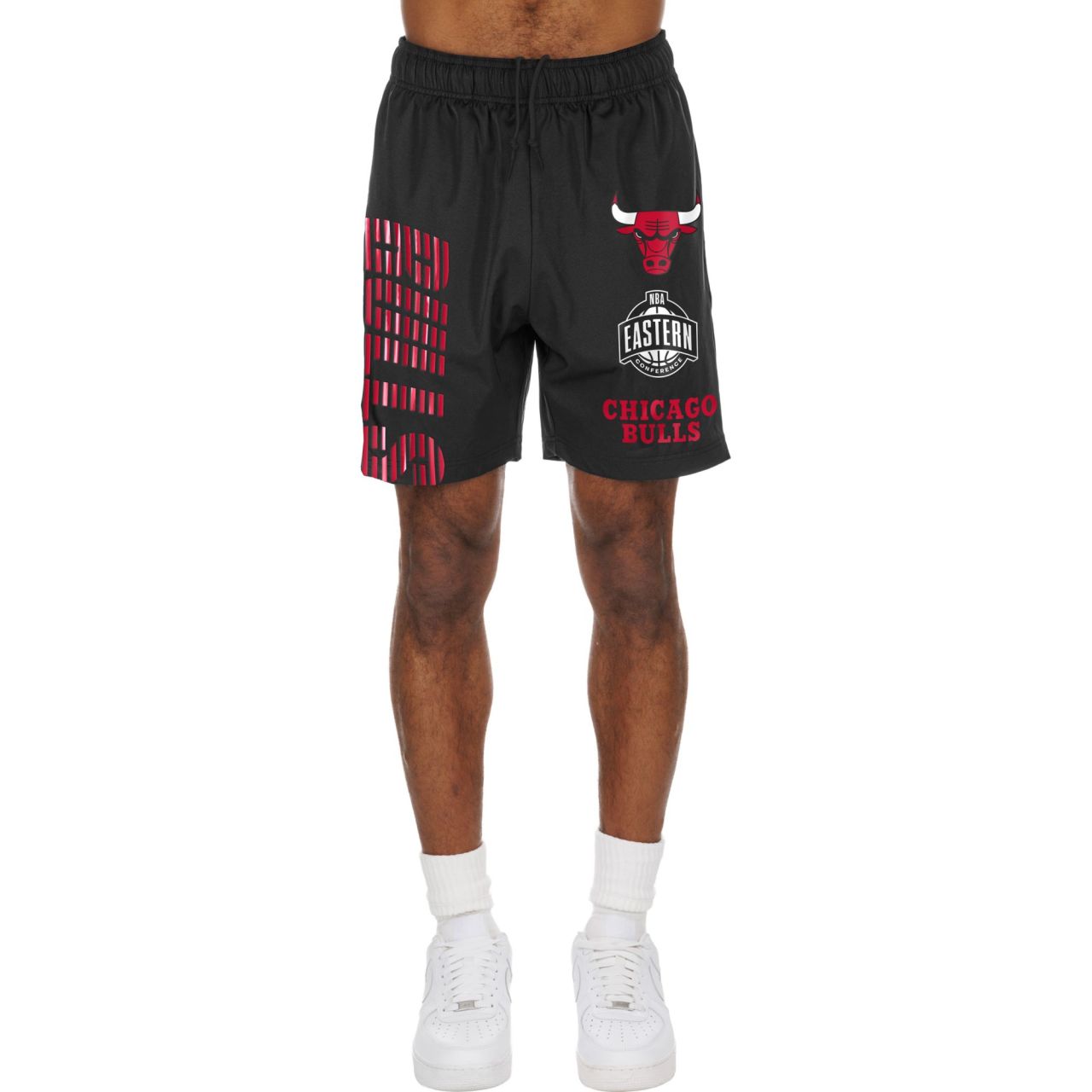New Era Stretch-Fit Sport Shorts - MATCH Chicago Bulls