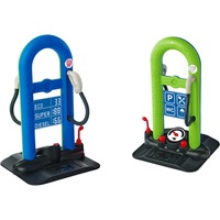 Bobby Car Service Station, Kulisse