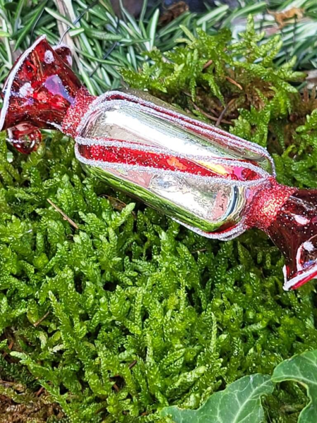 Christbaumkugel Bonbon rot, länglich