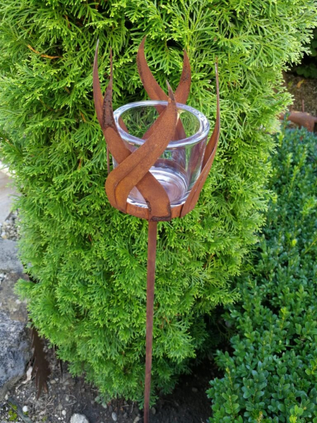 Edelrost Gartenstecker Windlicht Flamme mit Glas