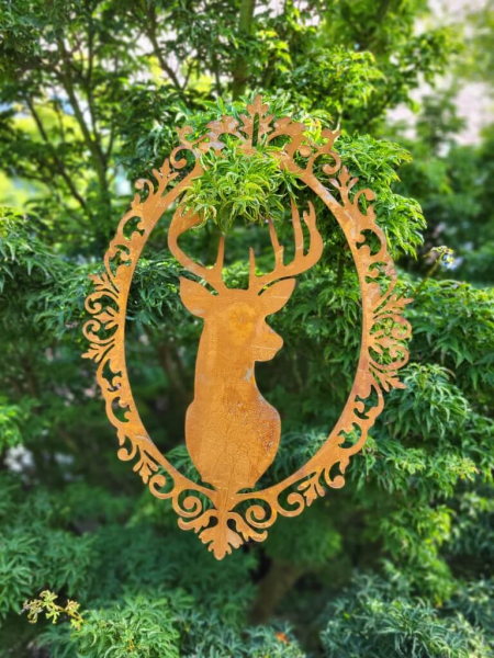 Edelrost Aufhänger Hirsch im Rahmen, groß