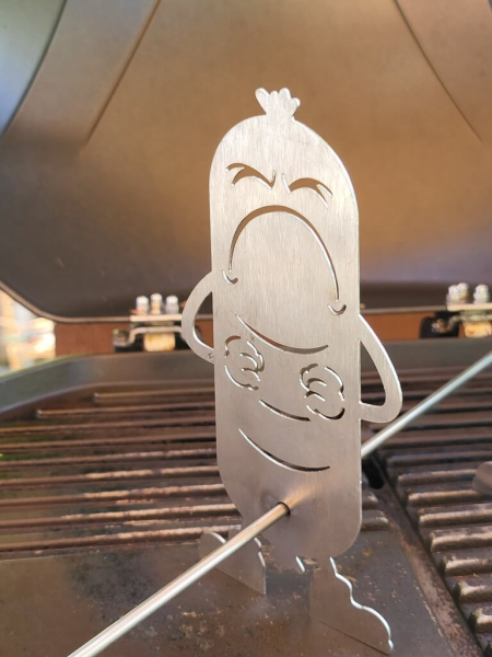 Edelstahl Grillspieß, Mr. Wurst, anstrengender Blick