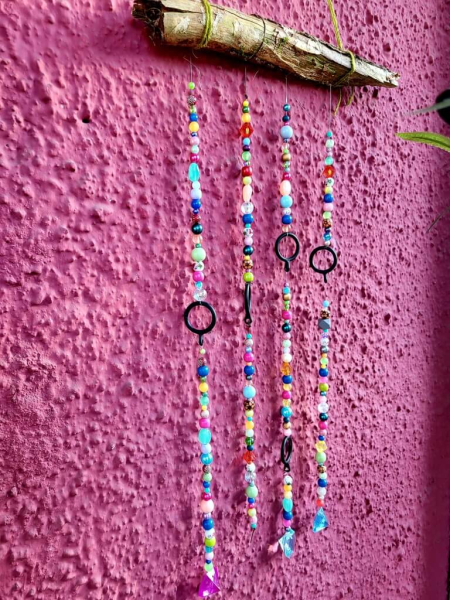 Mobile 'Farbexplosion', bunt mit schwarzen Ringen