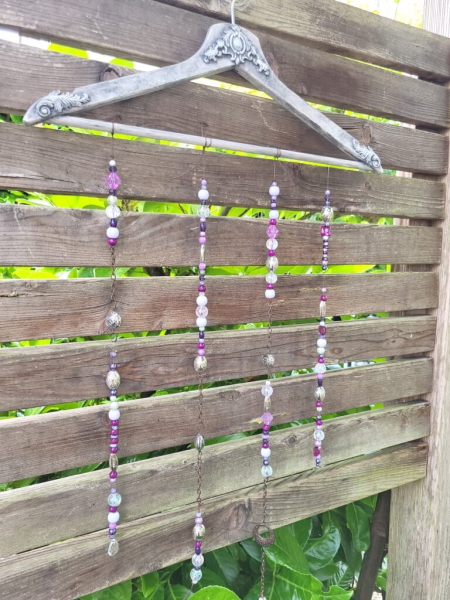 Sonnenfänger Baingani, violett, mit Kleiderbügel