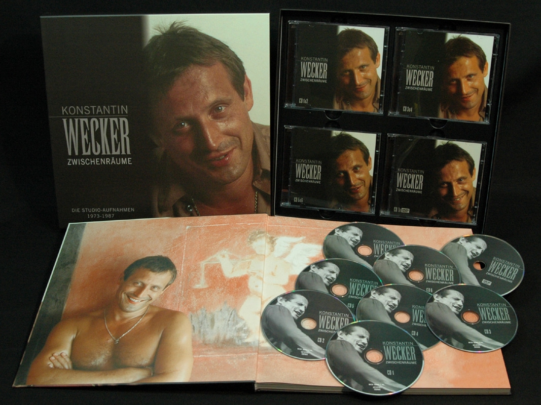 Wecker, Konstantin - Zwischenräume (7-CD & 1-DVD mit 160-seitigem gebundenem1