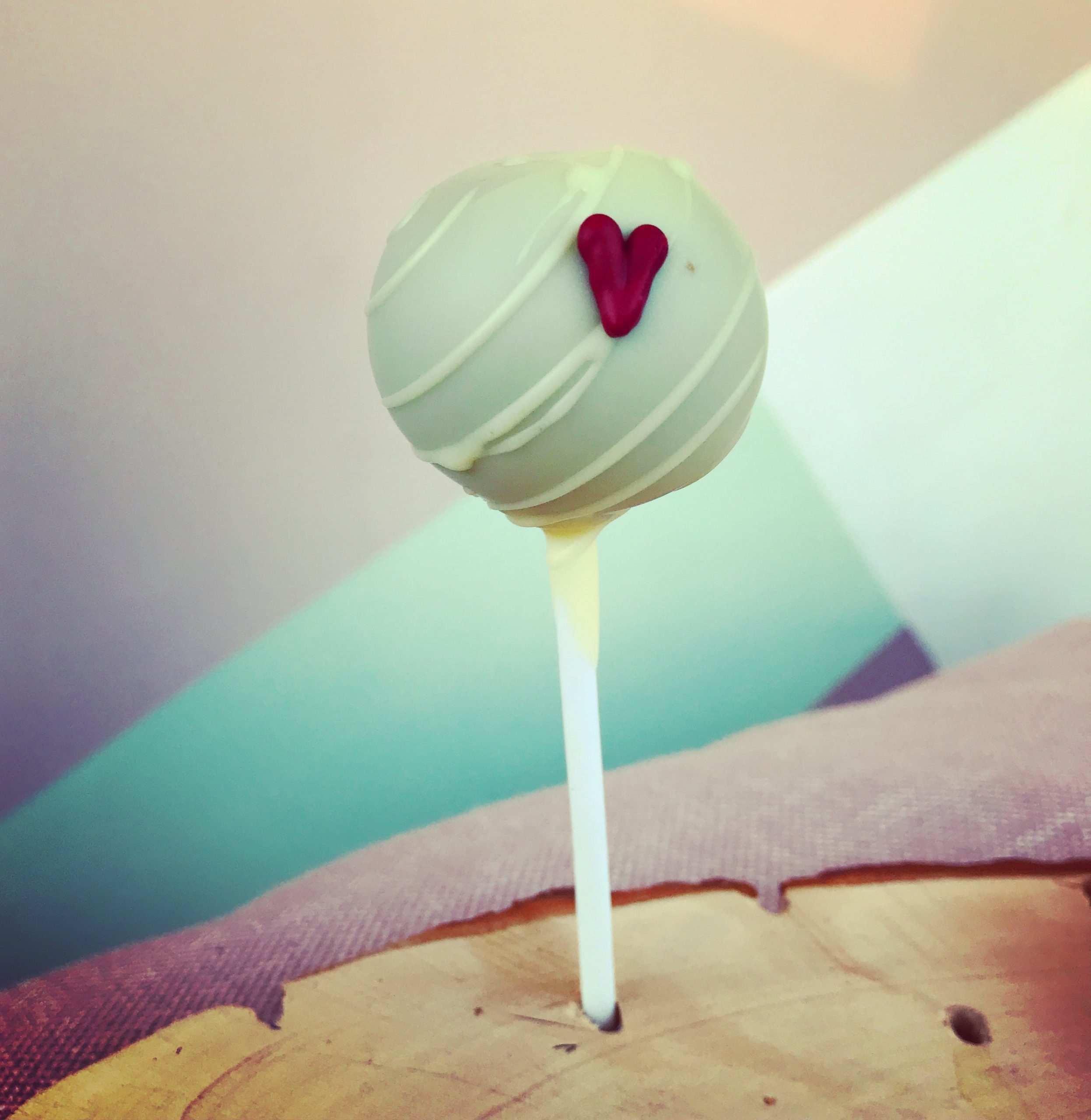 Valentinstag Cake Pop Brownie mit Herz