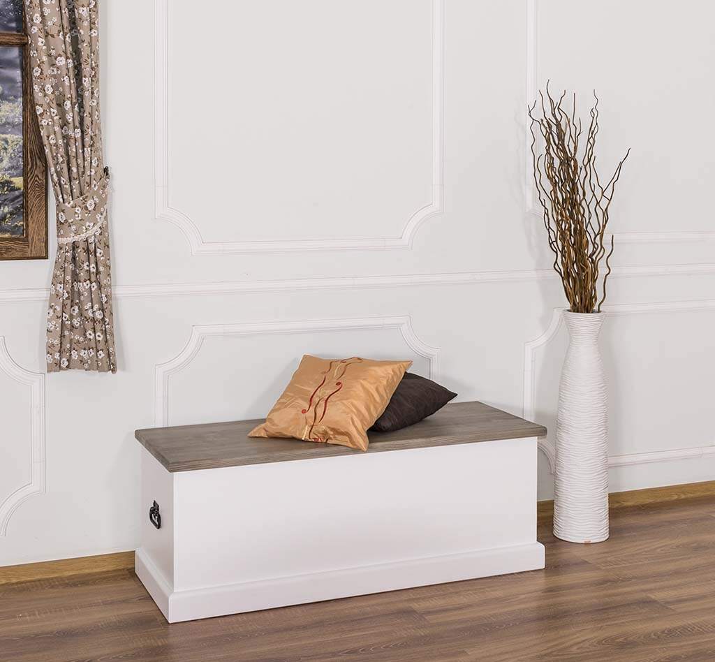Solide Truhe im Landhausstil shabby chic / antik look