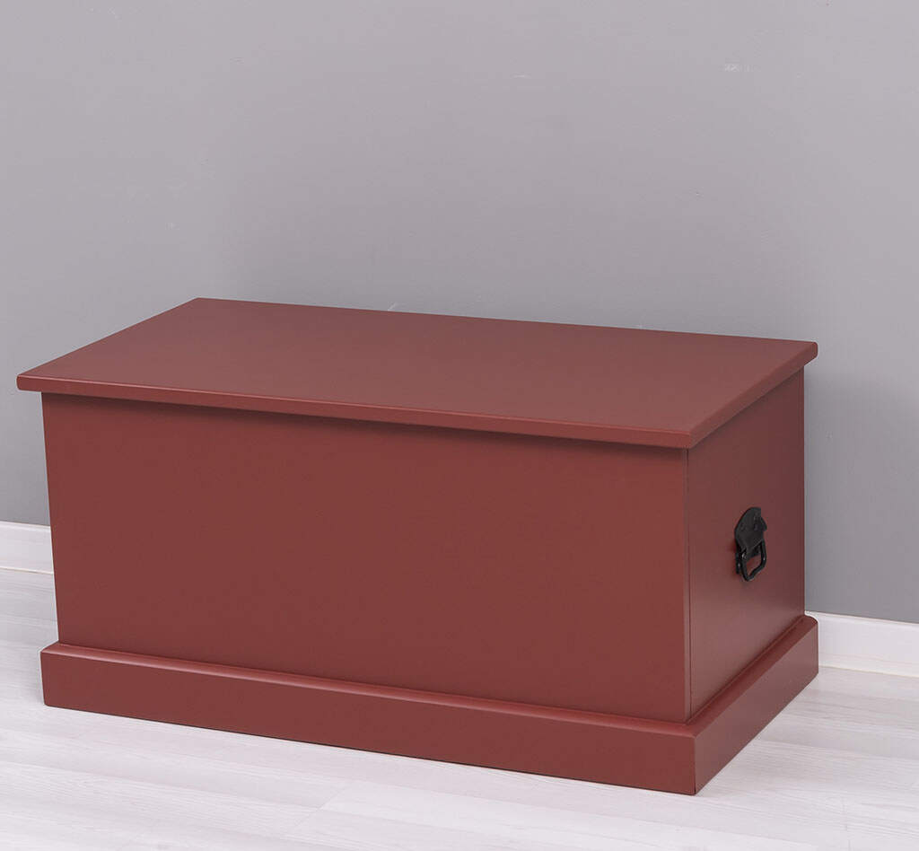 rustikale Massivholz Truhe bordeaux rot