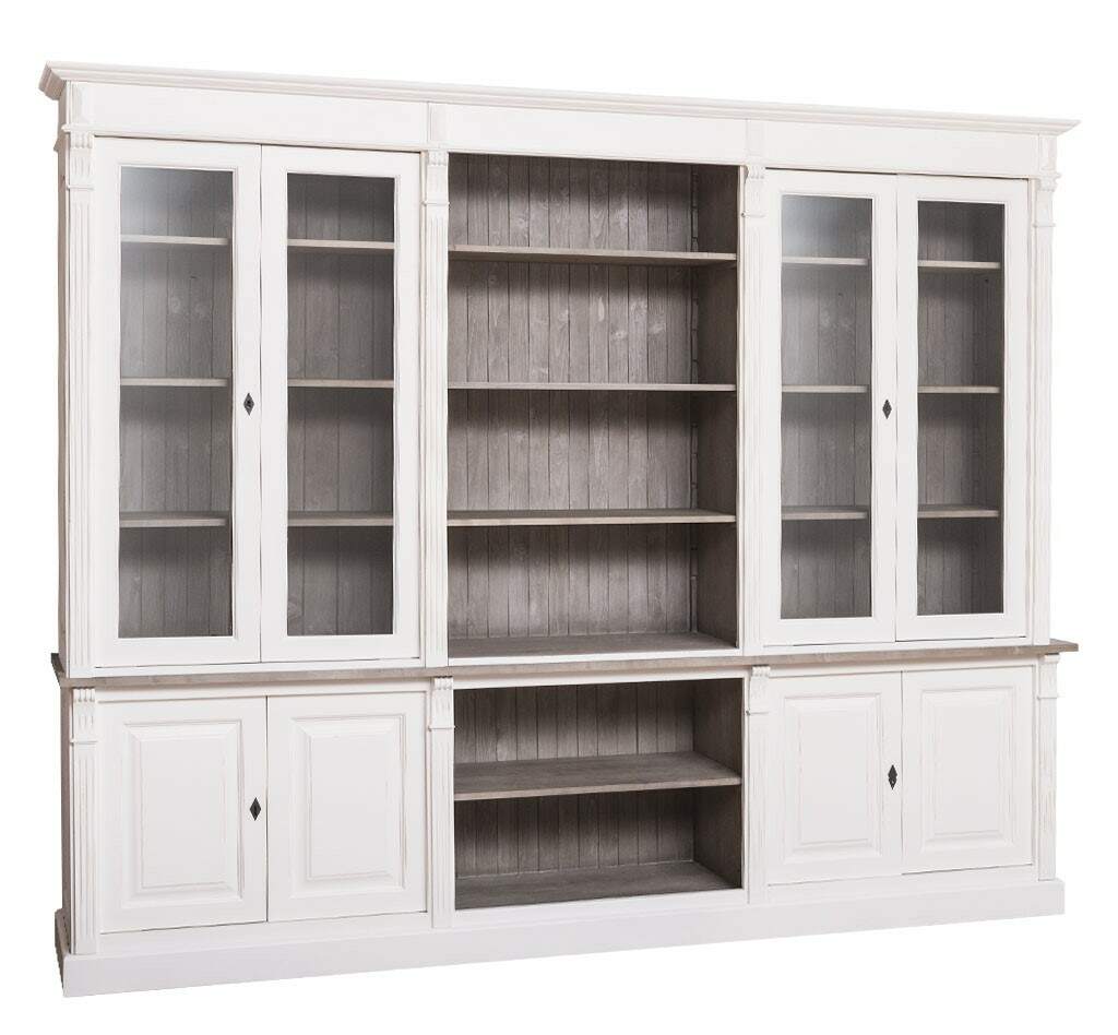 Landhaus Wohnwand mit Vintrinen shabby chic / antik look