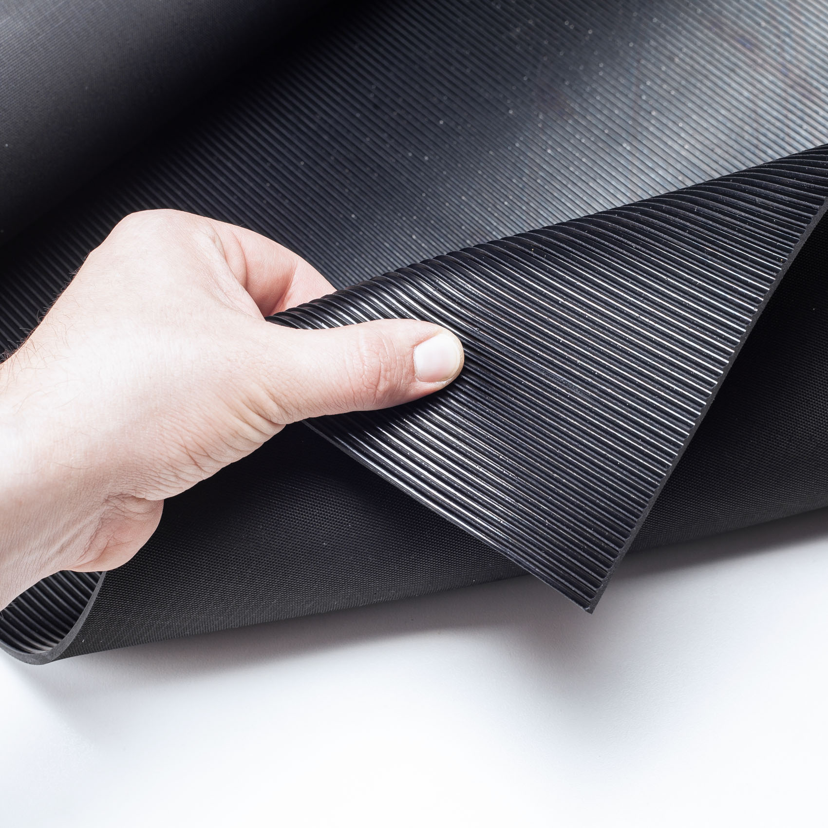 SBR Gummimatte Meterware Bodenbelag Feinriefen Rillen Schwarz Stärke: 3mm 100cm Breite 50 x 100cm