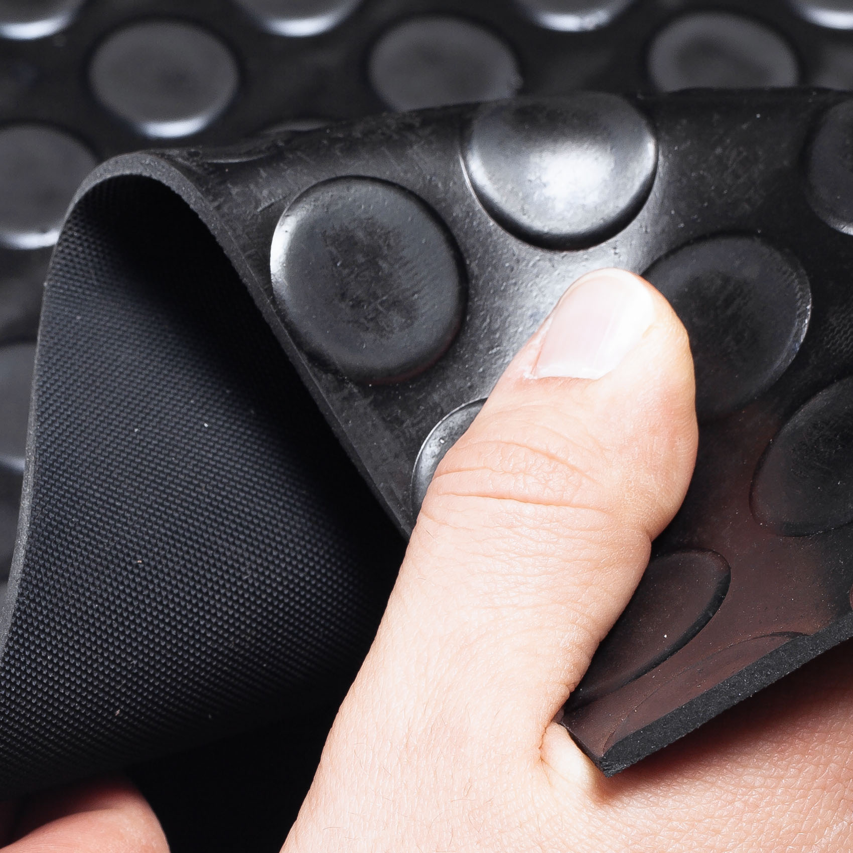 SBR Gummimatte Meterware Bodenbelag Noppenmatte Schwarz Stärke: 3mm 100cm Breite 50 x 100cm