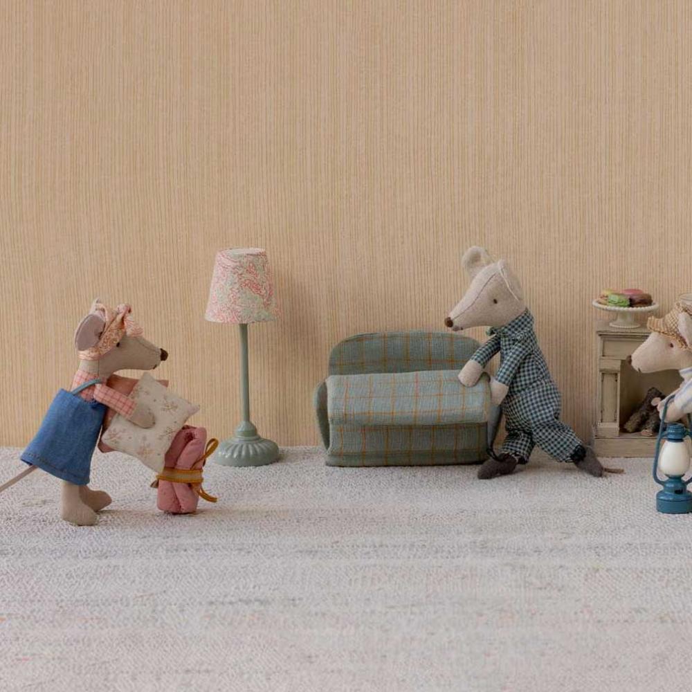 Maileg Schlafsof Maus karriert