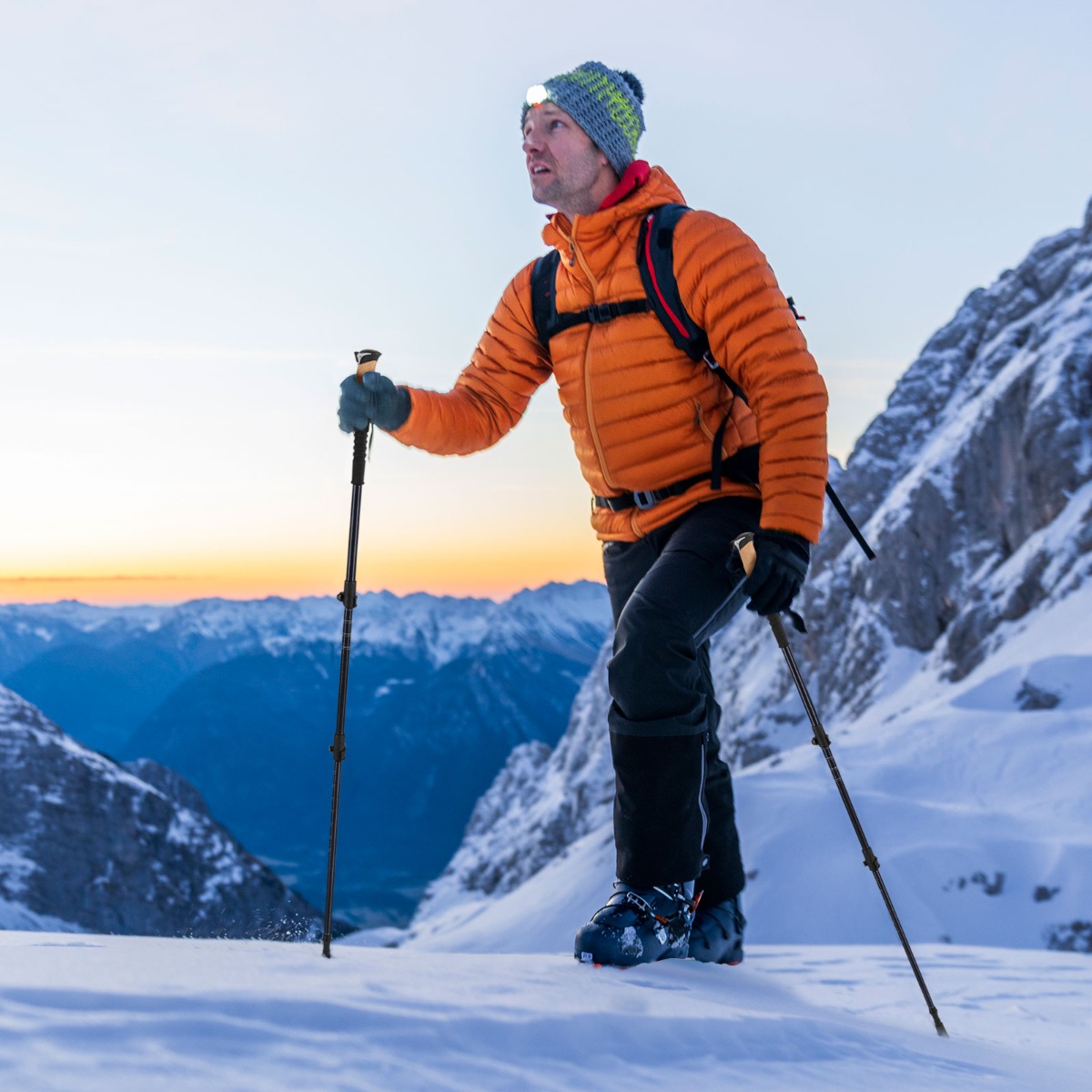 Alu Trekkingstöcke mit EVA- & Naturkork-Griffen Ausziehbares Wanderstöcke  Walking Stöcke Schwarz