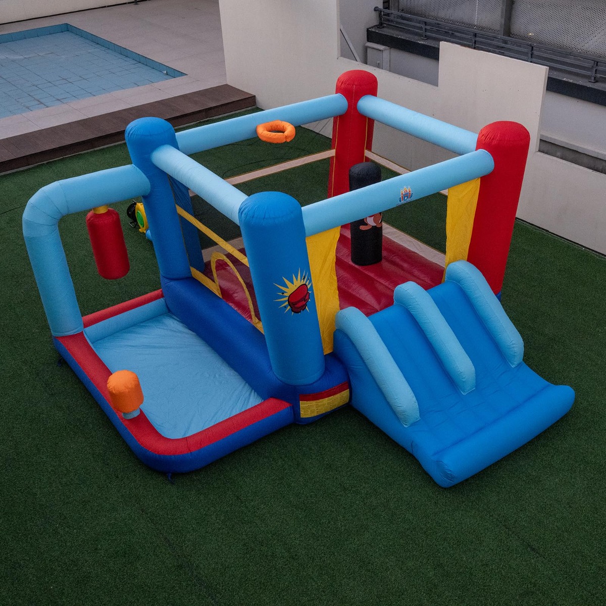 Hüpfburg mit Gebläse & Rutsche & Sprungbereich & Basketballkorb & Boxsäcken & Bällebad Bouncy Castle