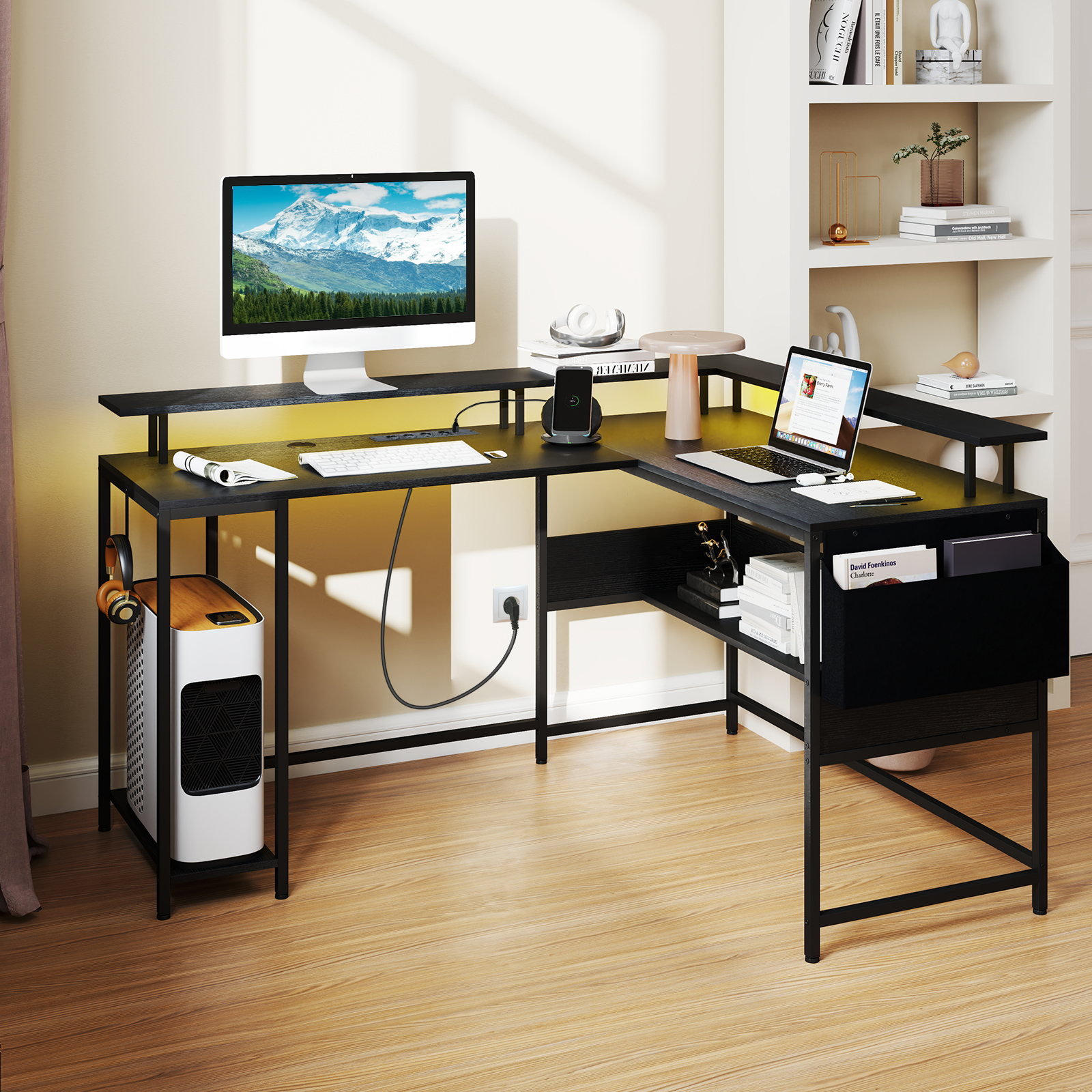 L-förmiger Gamingtisch mit LED-Beleuchtung & Steckdosen Computertisch mit Monitorständer Schwarz