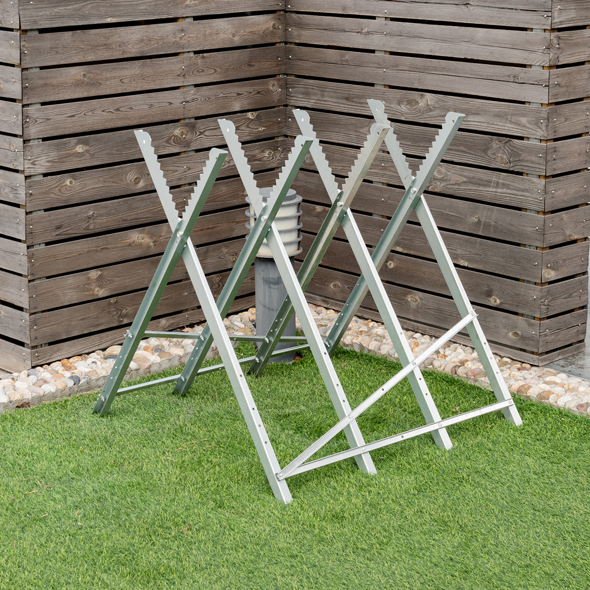 Klappbarer Sägebock aus Stahl mit 100 kg Tragkraft leichter tragbarer Sägeständer mit gekerbten Sägezähnen zum Schneiden von Brennholz