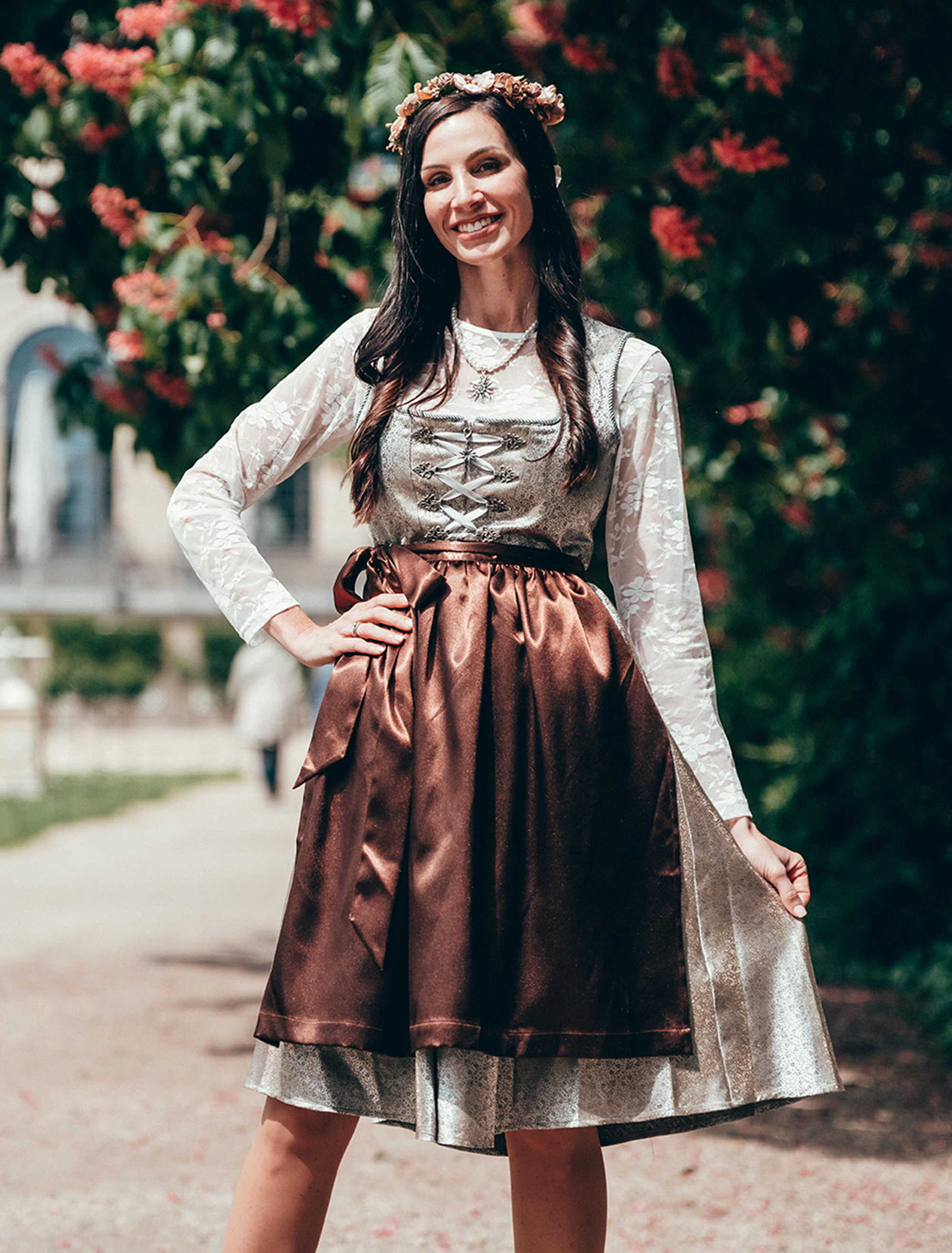 Dirndl Melinda Damen hellbraun 42