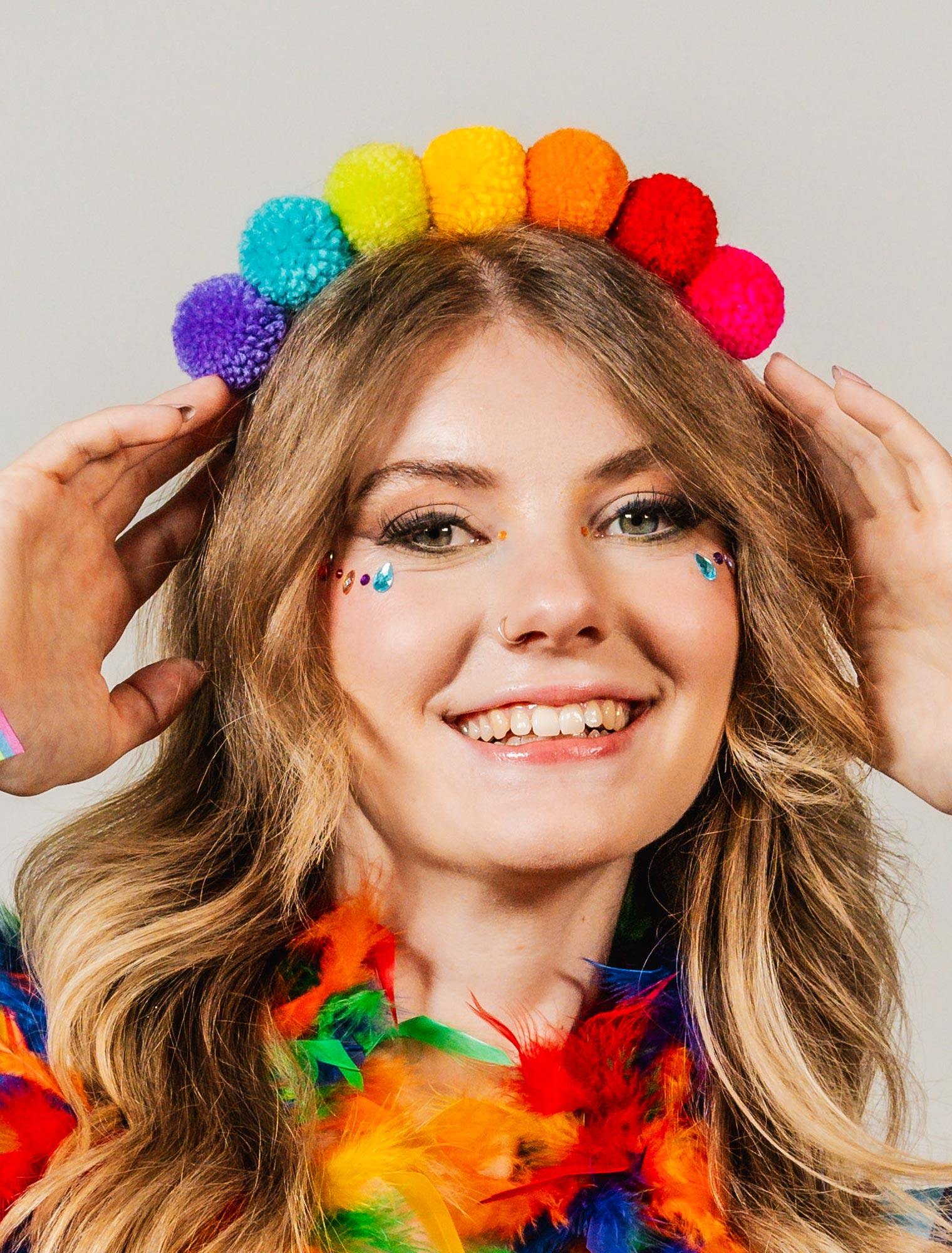 Kostümzubehör Haarreif mit Pompoms rainbow