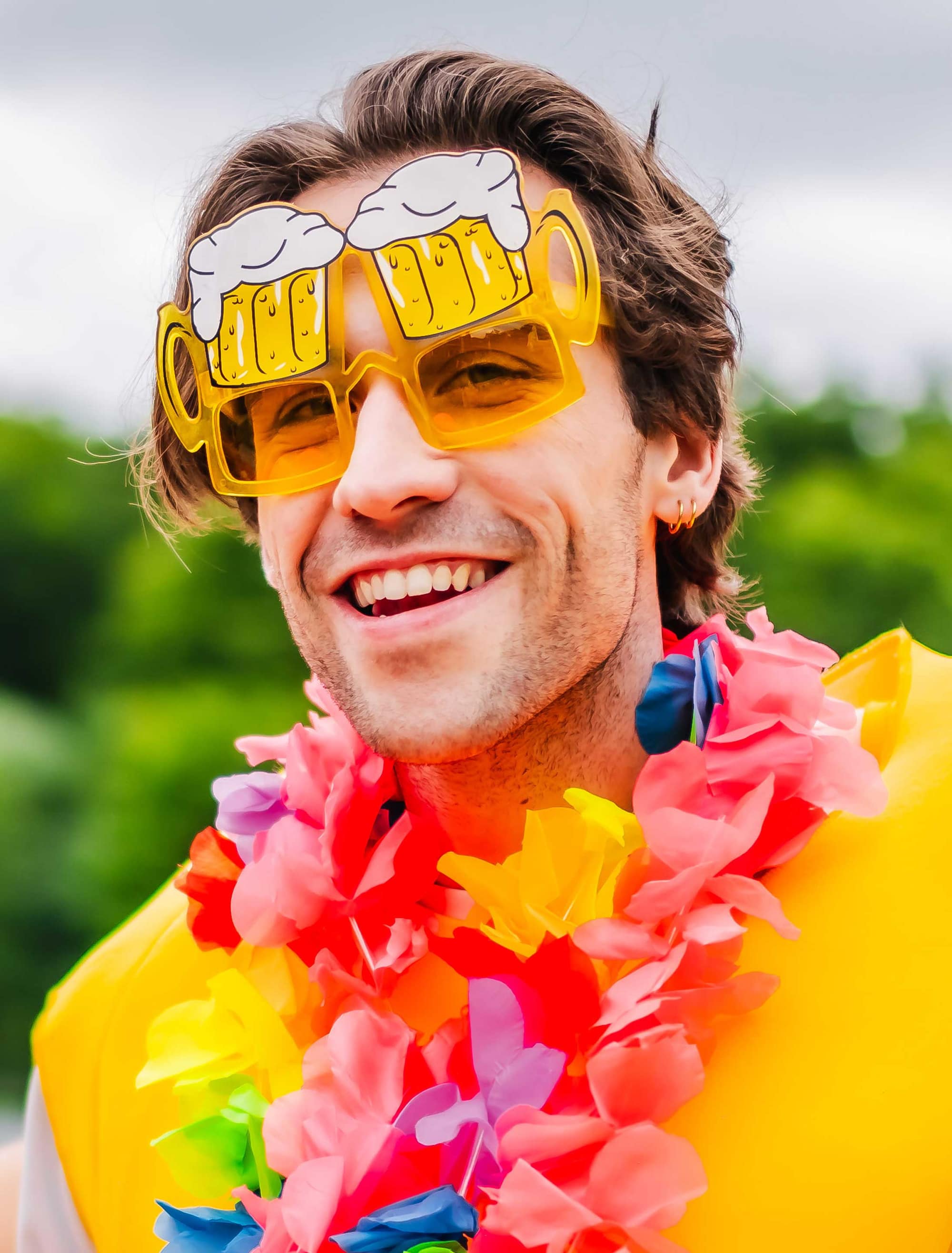 Kostümzubehör Brille Biergläser gelb/weiß