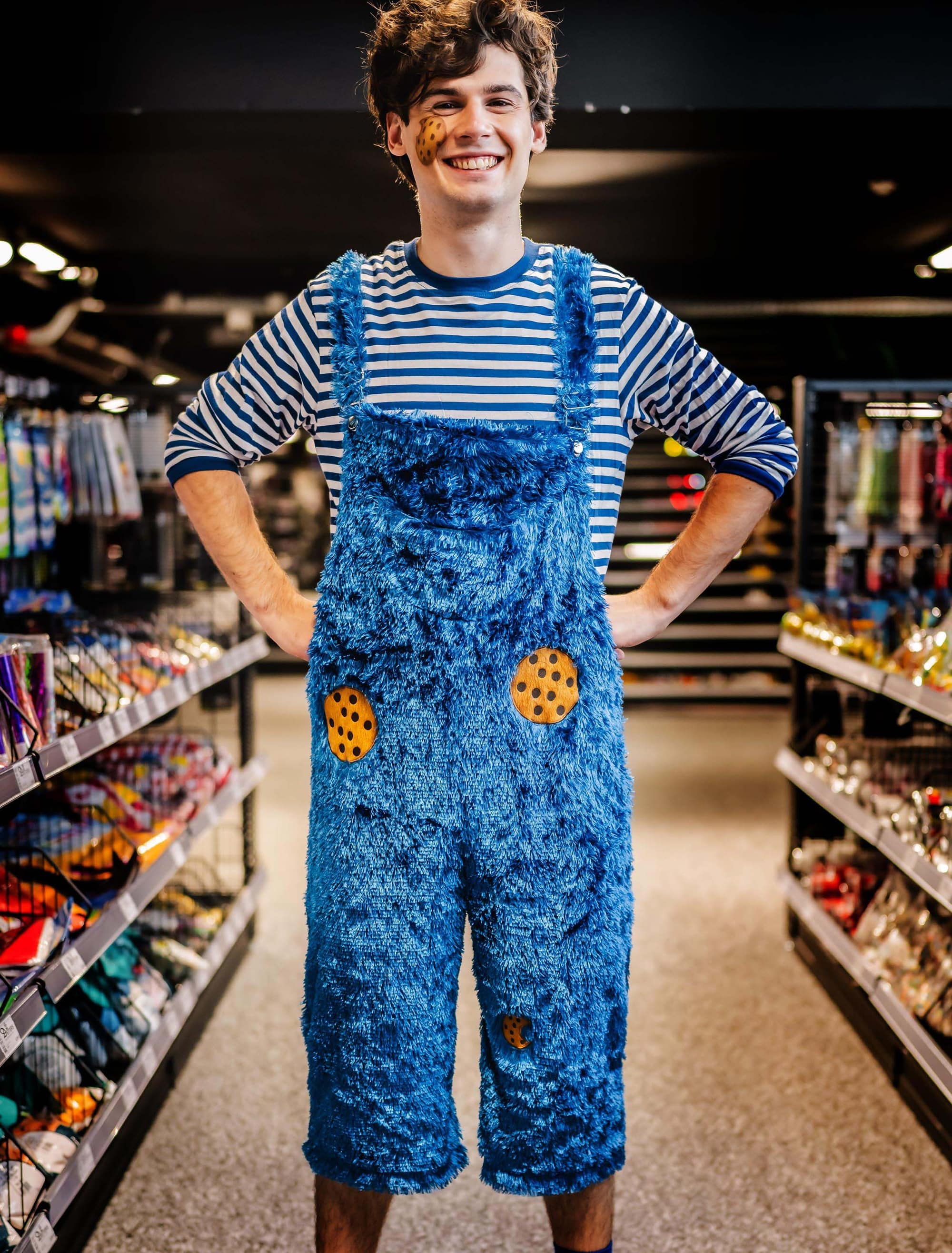 Latzhose Krümelchen blau M/L