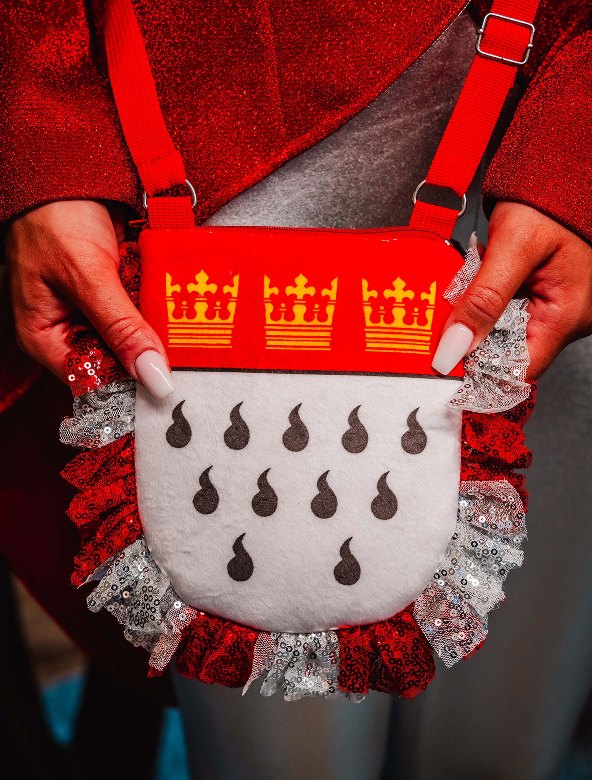Kostümzubehör Tasche Kölner Wappen rot/weiß