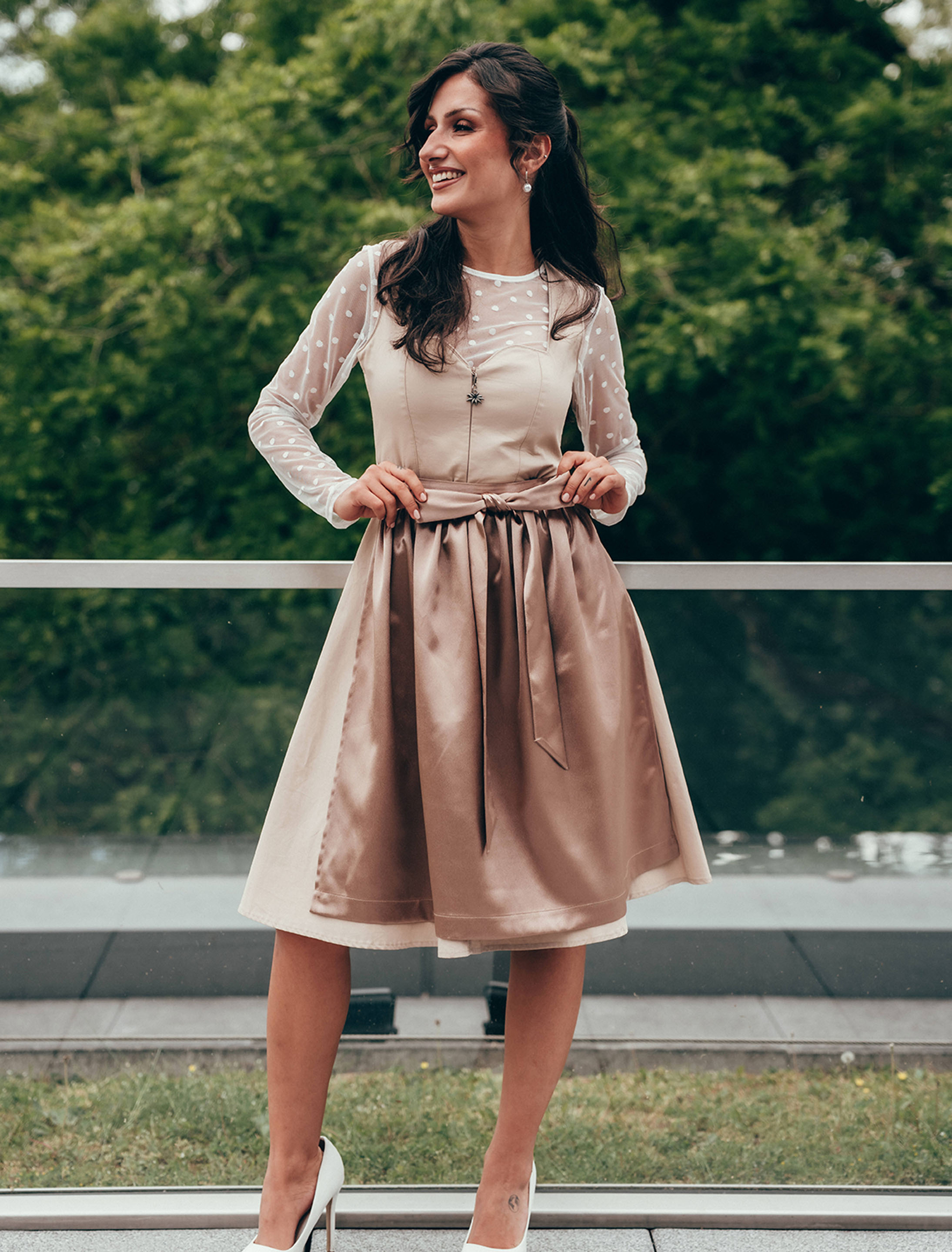 Dirndl Hanni Damen beige 40