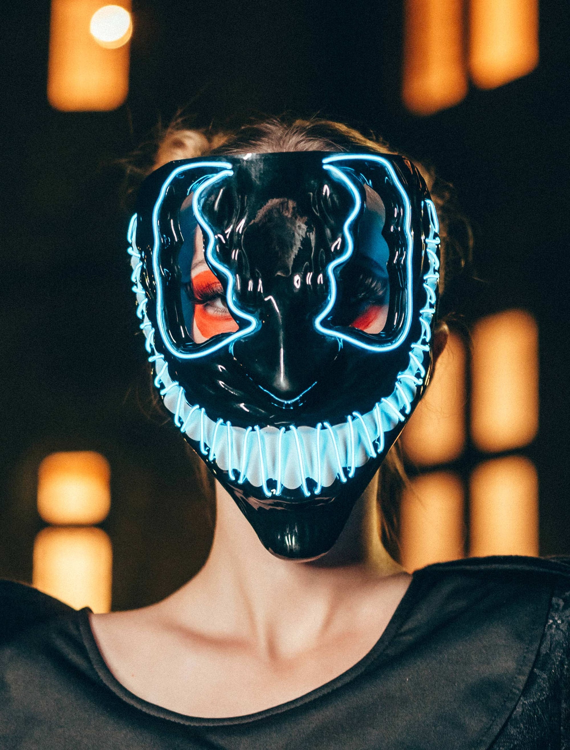 Kostümzubehör LED Maske Monster schwarz/blau