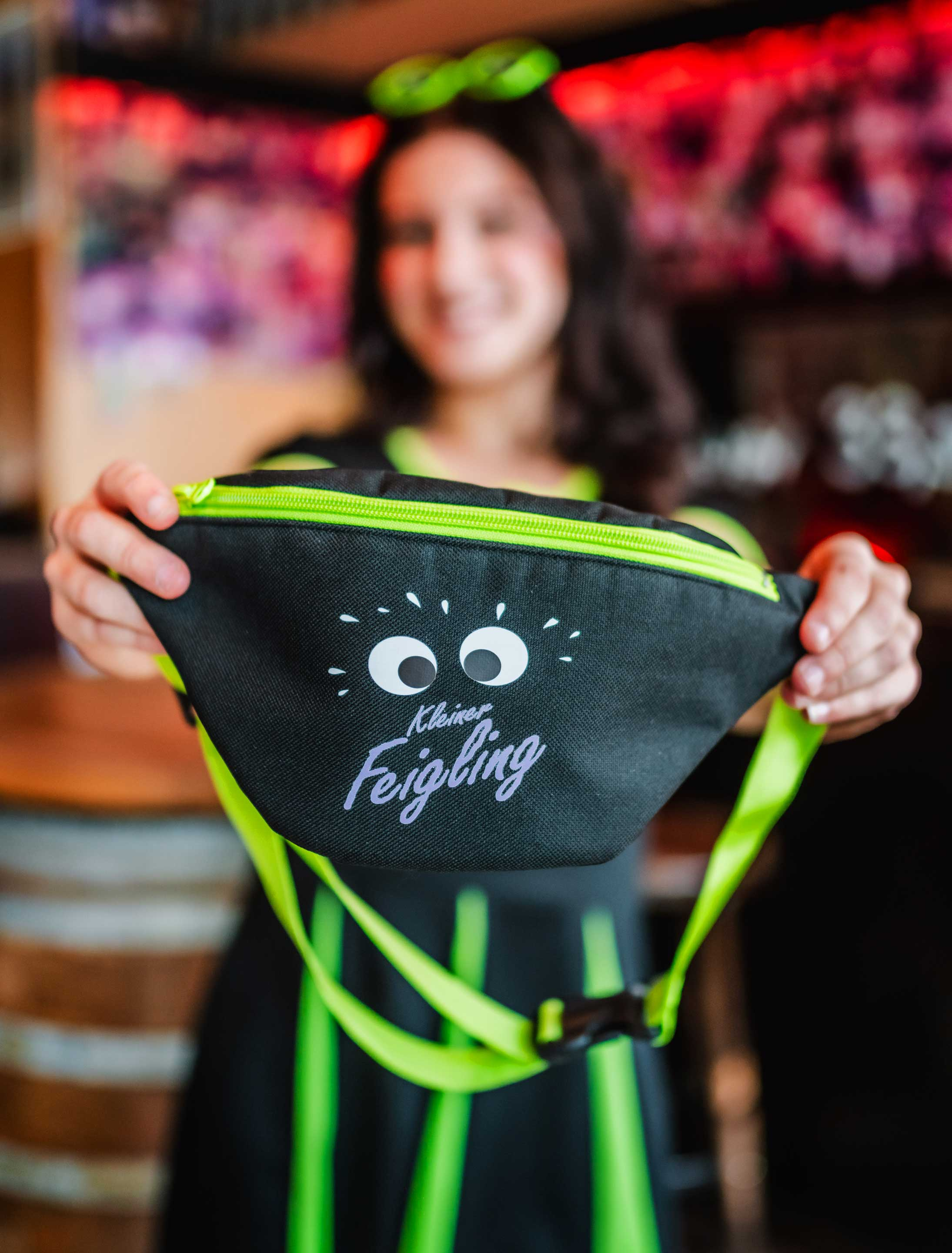 Kostümzubehör Bauchtasche Kleiner Feigling schwarz/grün