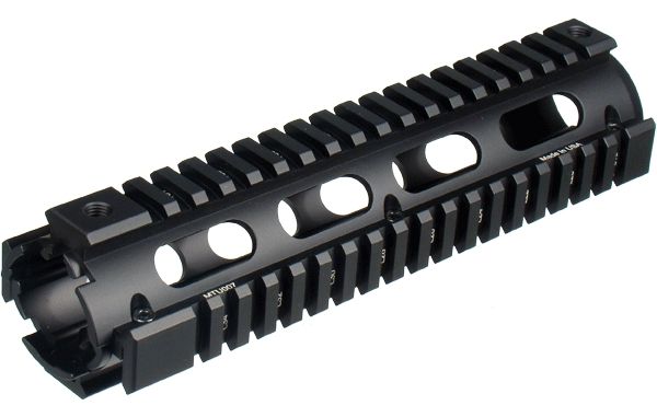 UTG PRO 9' AR-15 Drop-In Quad Rail Handschutz