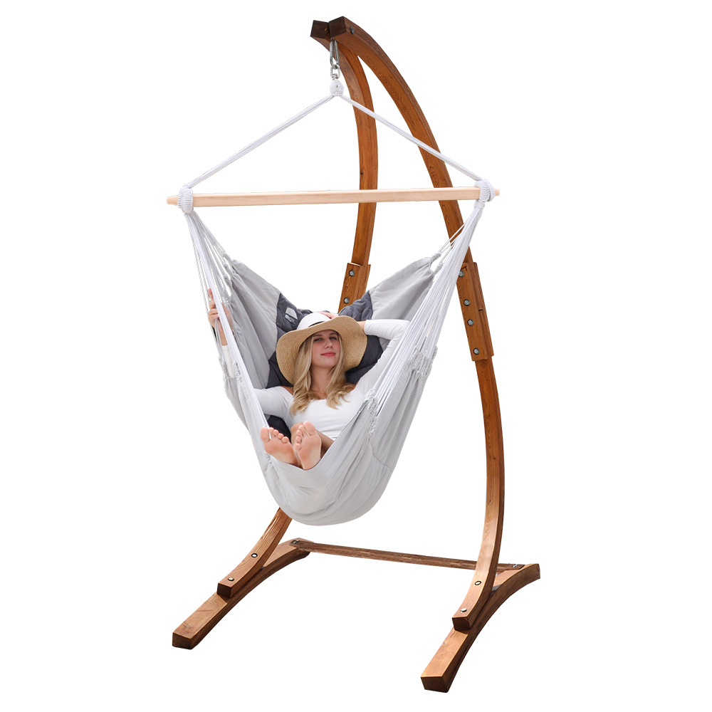Lola Hängesesselgestell Mammut aus Lärchenholz mit Luxus Hängesessel Panorama Chair DeLuxe Negro