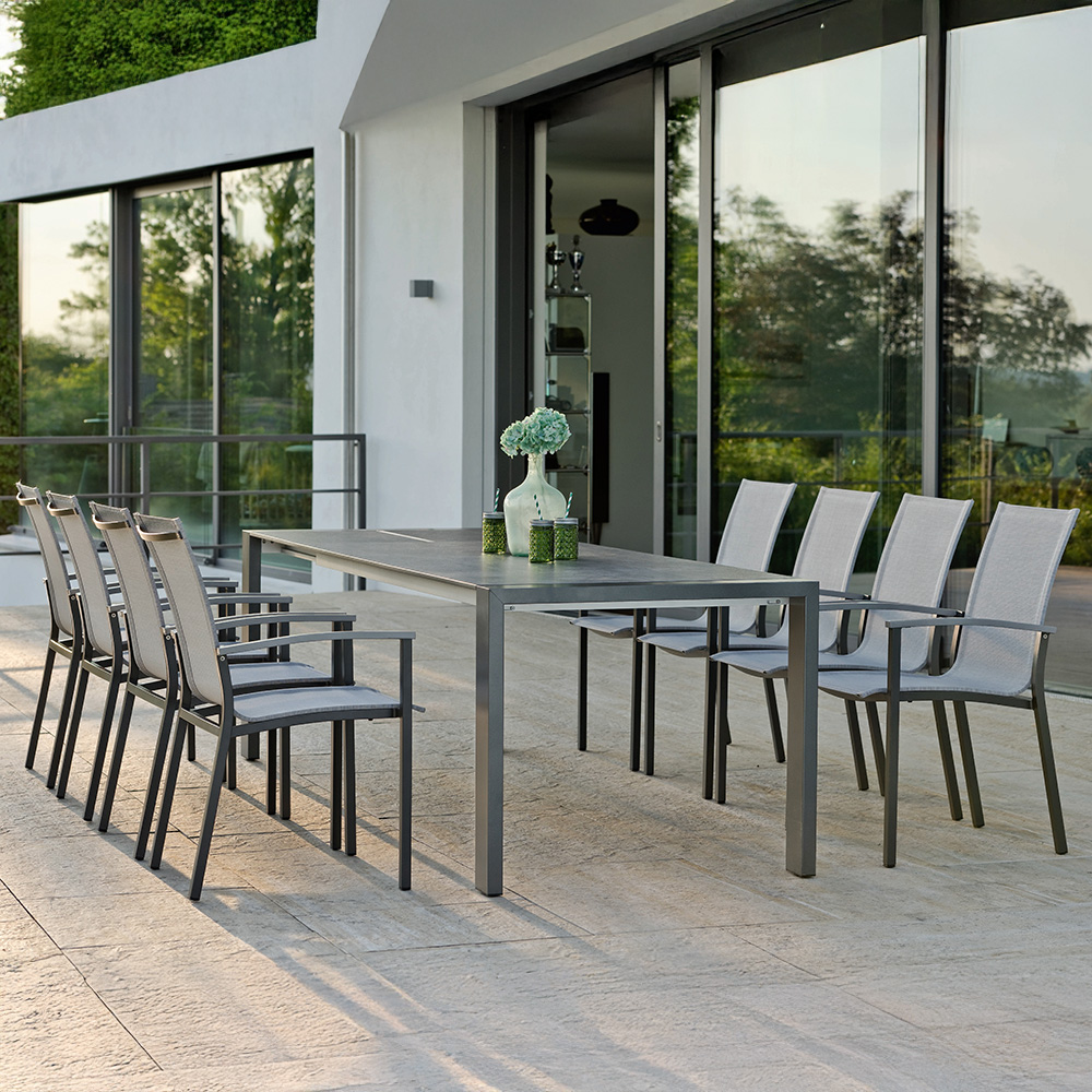 Stern 6x Evoee Stapelsessel Textilenbezug silber mit Ausziehtisch Alu anthrazit 200(260)x90x75cm Tischplatte Dekor Smoky