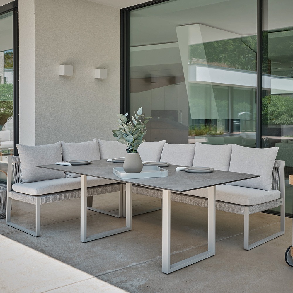 Stern Gartenmöbel-Set Tammo Aluminium greige 4-teilig mit Kufentisch 200 x 100 cm Stone