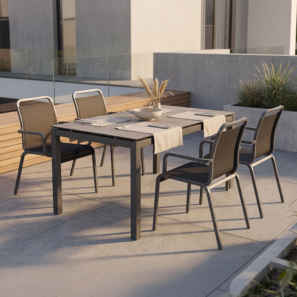 Stern OSKAR Aluminium Set 5-teilig Oskar Aluminium graphit mit 4 Stapelsesseln und einem Tisch 130x80m graphit mit Stone light