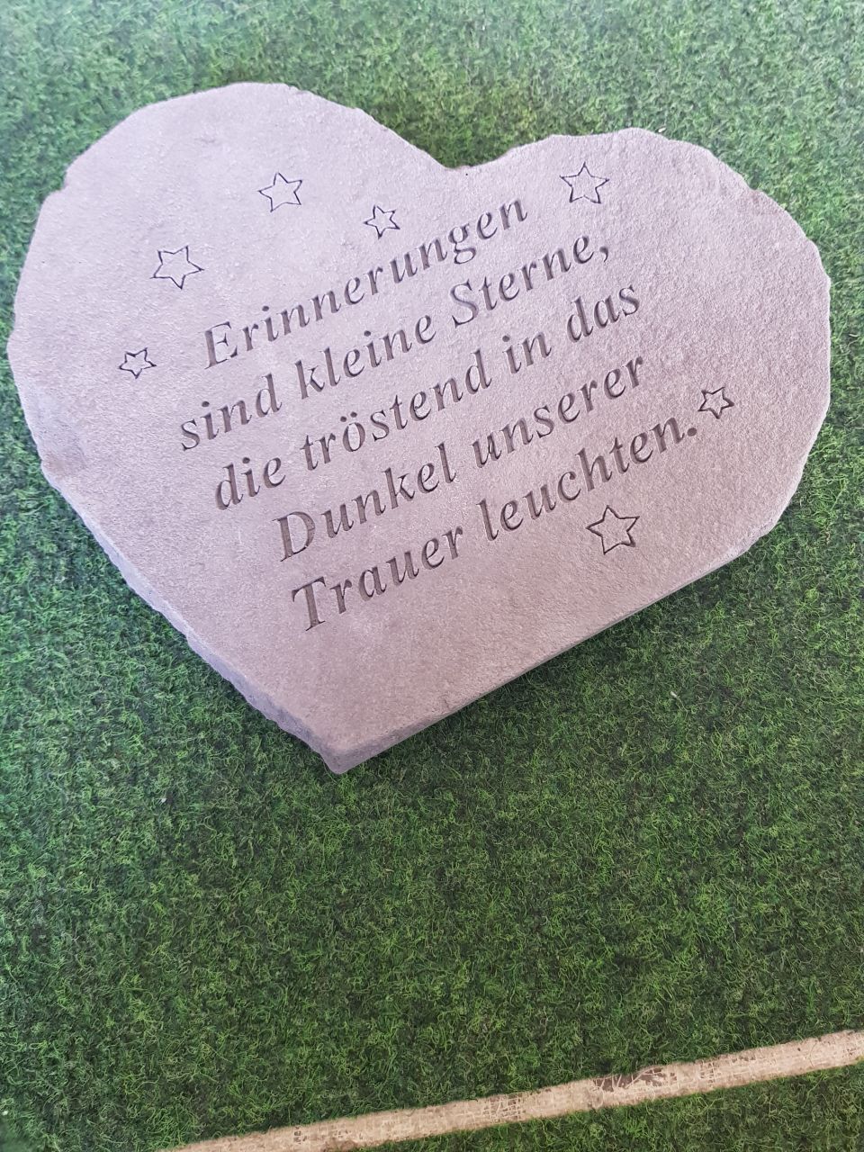 Gedenkstein 'Erinnerungen...', groß