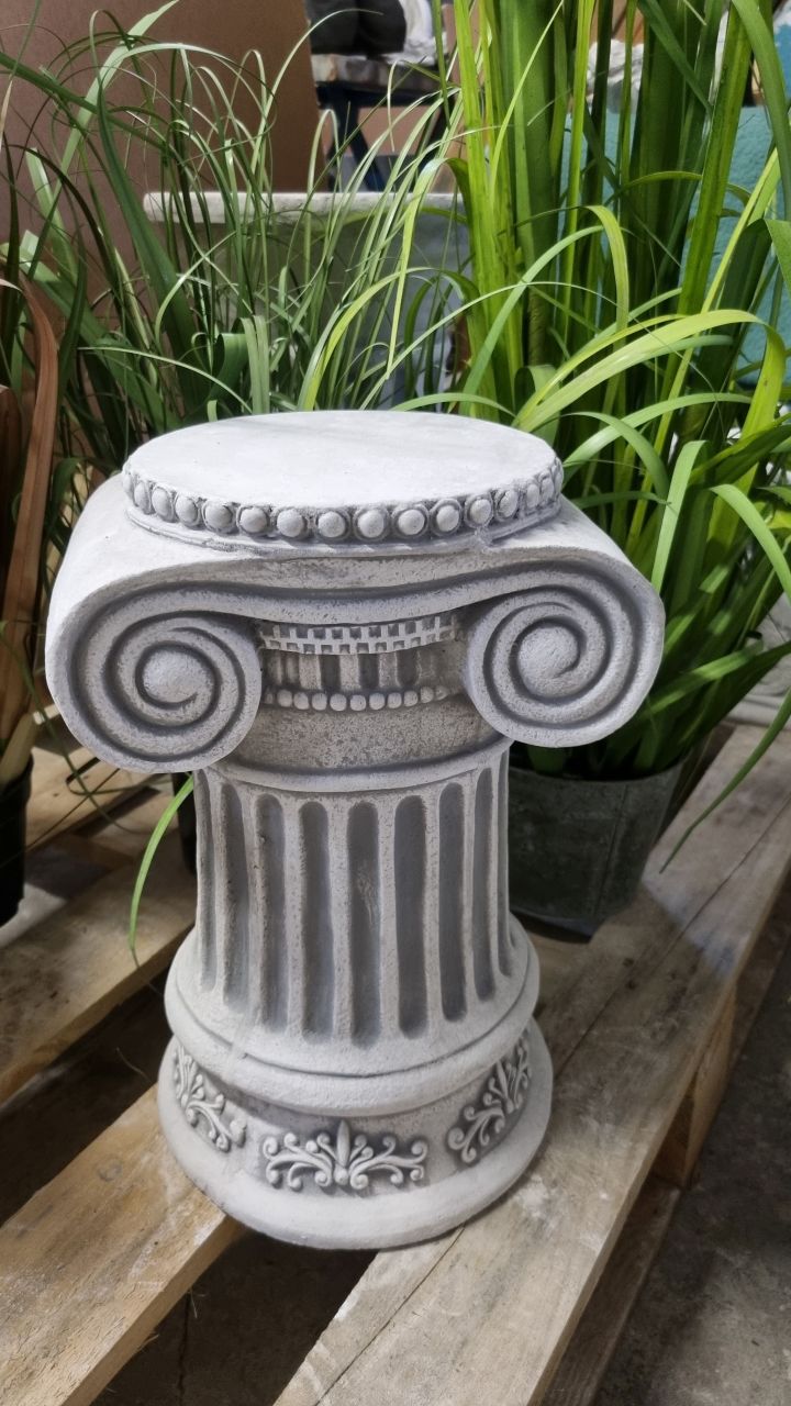 Sockel, Säule für Figuren, 'Athene', antik grau