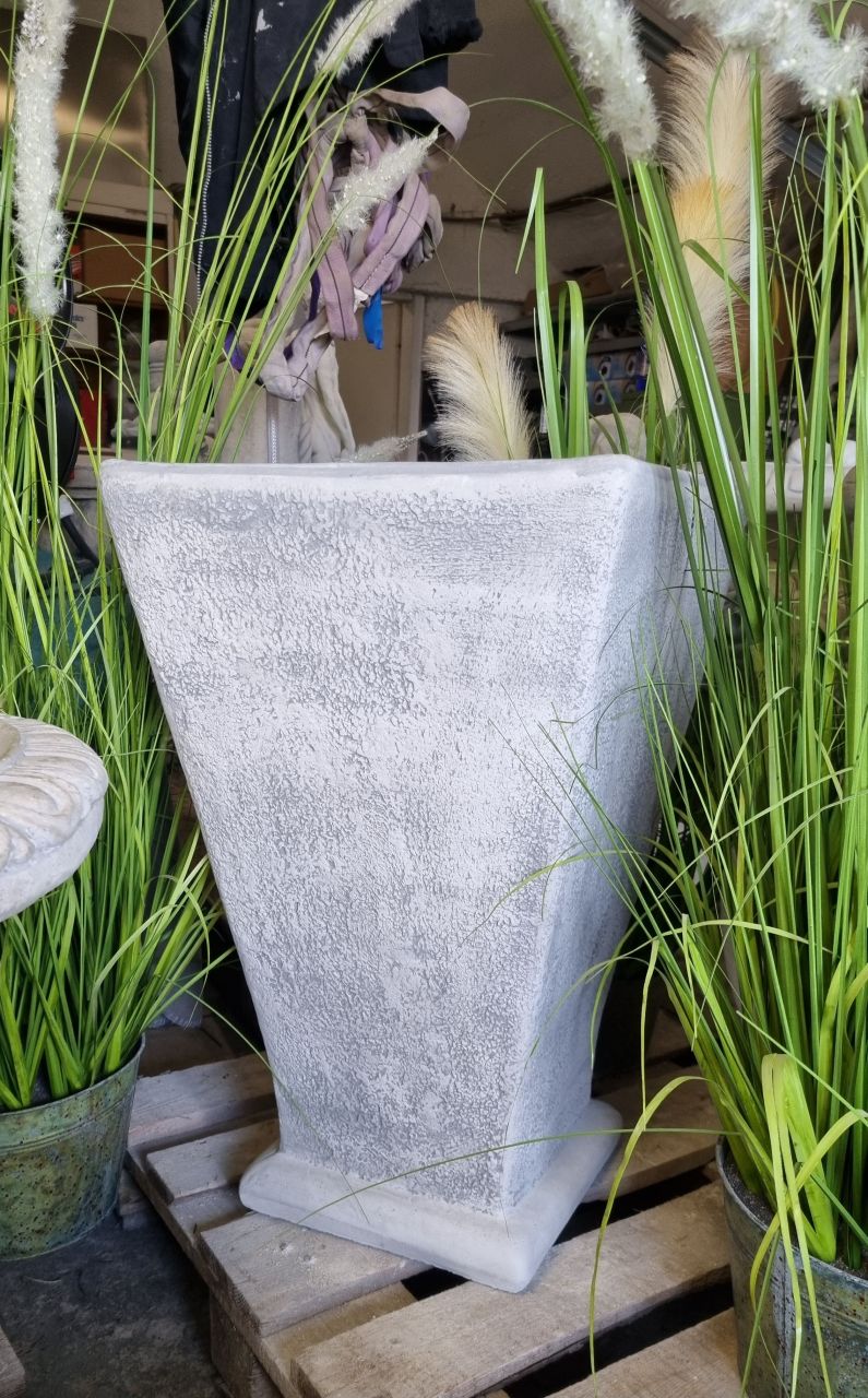 Pflanzgefäß 'Moderna', eckig, verschiedene Größen, antik grau