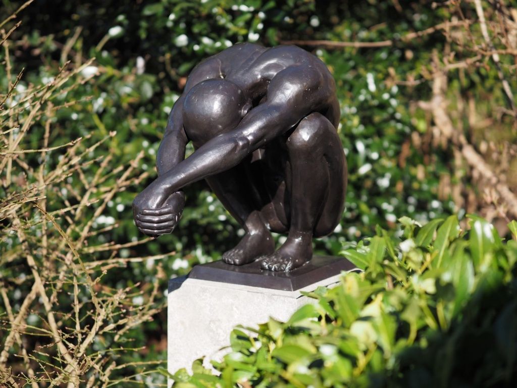 Bronzefigur moderner Taucher, groß