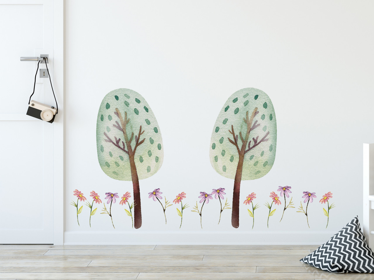 Wandtattoo Zwei Bäume mit Blumen