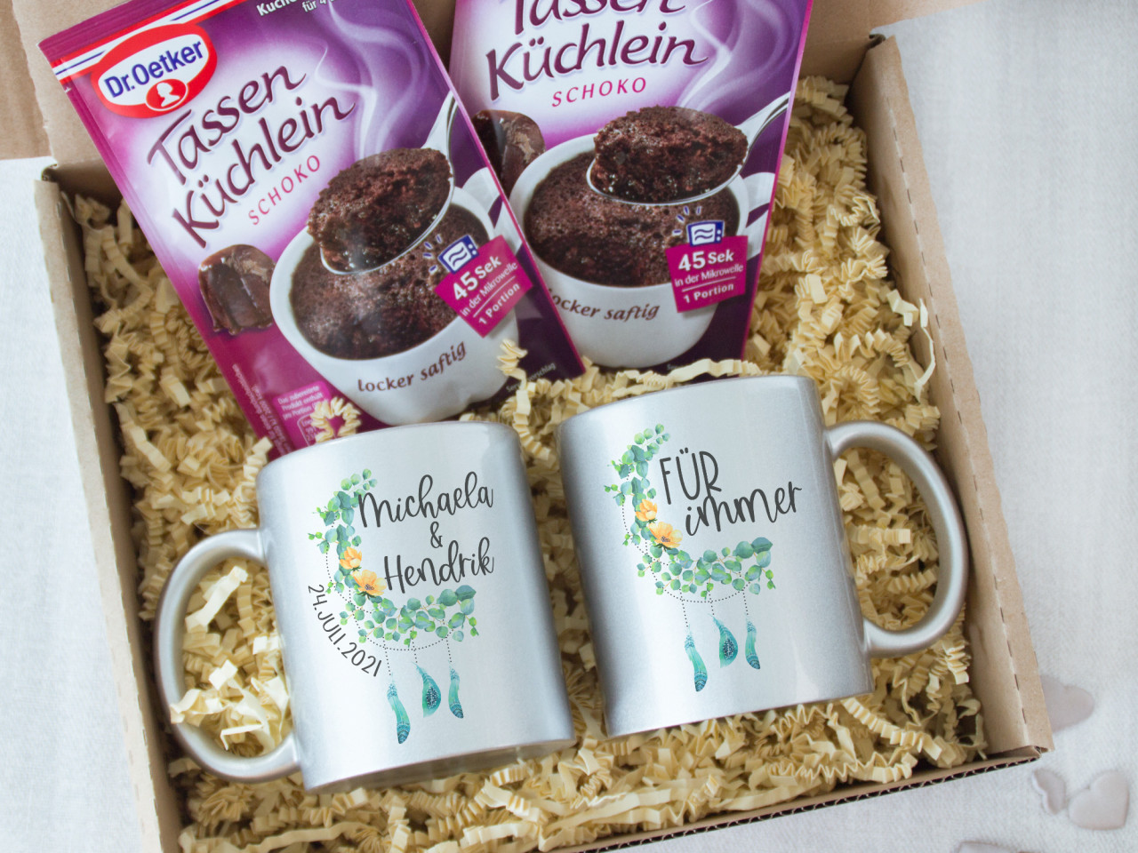 Geschenk Set für Verliebte - Tassen mit Tassenkuchen,...