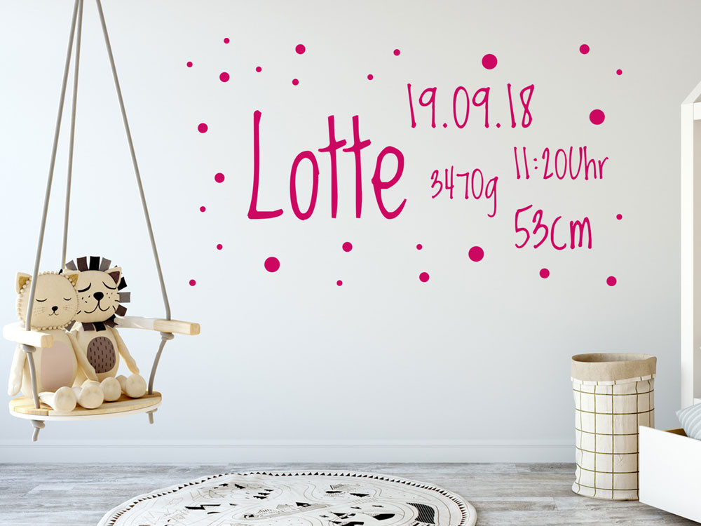 Wandtattoo zur Geburt mit Wunschname und Datum