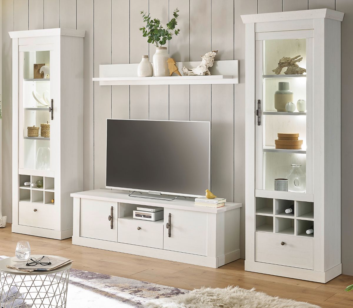 Wohnwand Fiastra in weiß Pinie Landhaus 315 cm