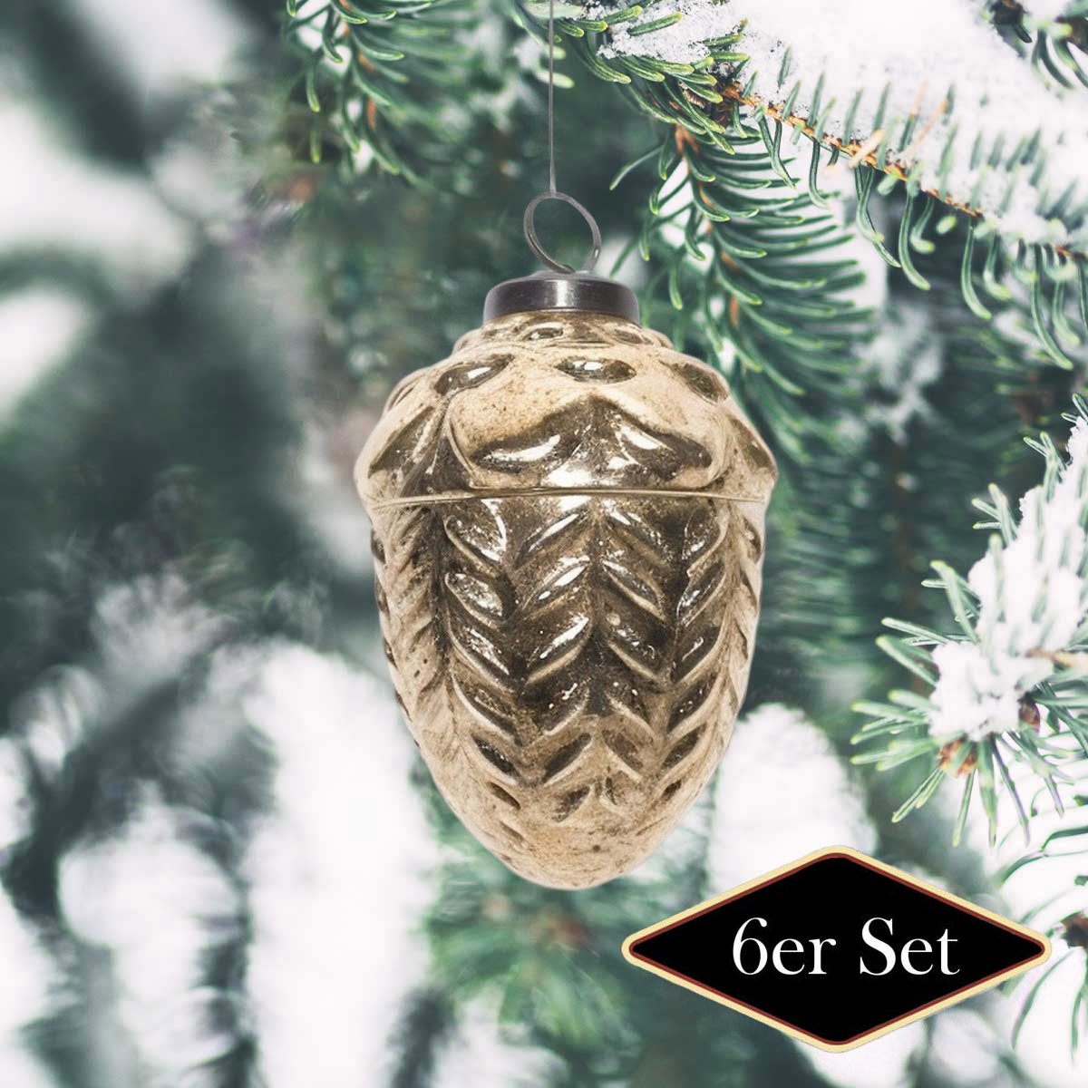 Weihnachtskugel Tannenzapfen, gold glänzend, handgemacht in Indien, H.10cm