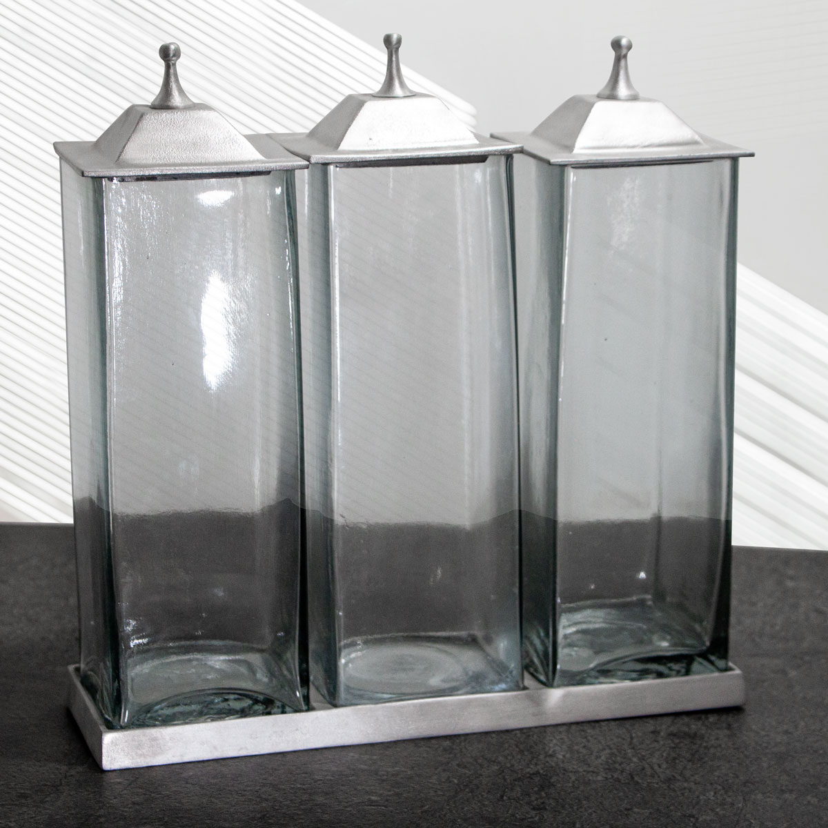 3 x Blumenvase. Aufbewahrung, Alu, Glas, eckig, Sockel