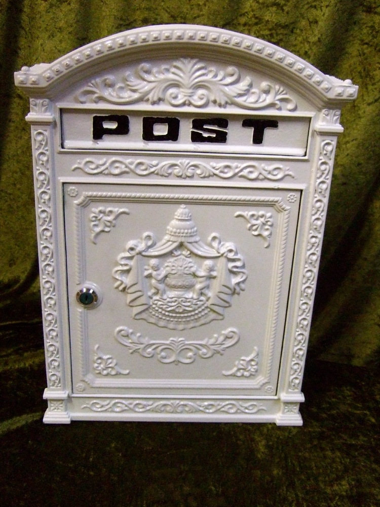Briefkasten London weiß aus Alu wie historisch englischer Wandbriefkasten