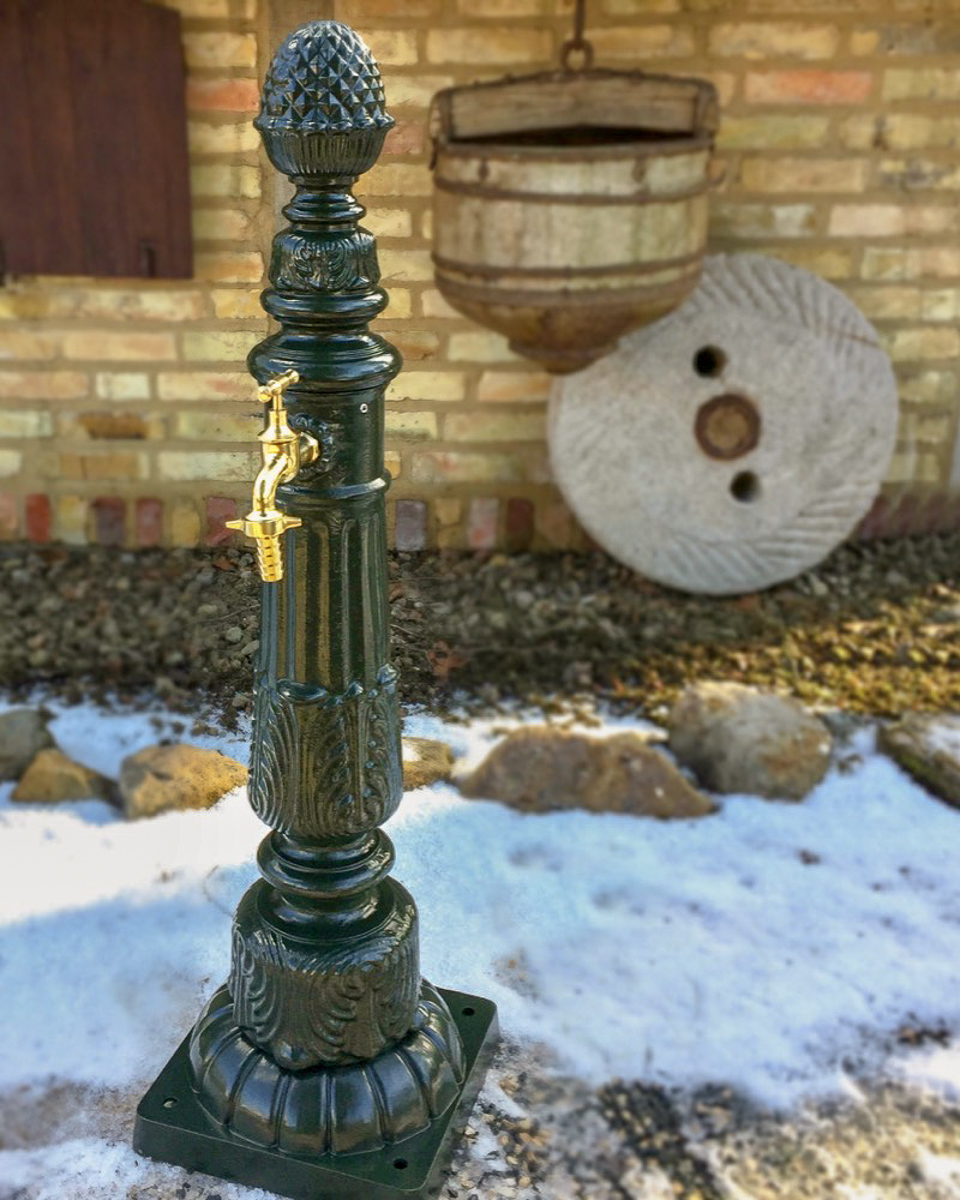 Gartenbrunnen mit Wasserhahn - Nostalgie Zapfstelle Garten Brunnen Säulenbrunnen