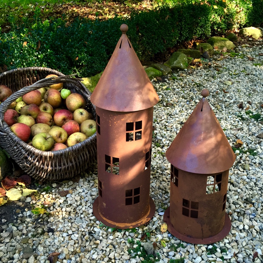 Tolle Licht-Dekoration - 2 Leuchttürme für Haustür oder Balkon, Antik - Edelrost